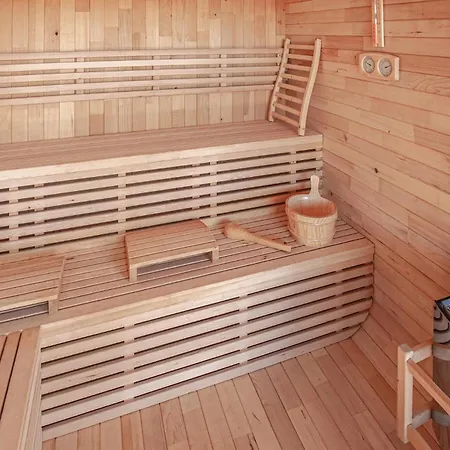 Vakantiehuis Gorgeous In With Sauna